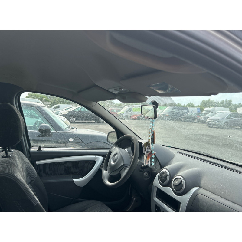DACIA LOGAN MCV 1 PHASE 1 BREAK 1.5 DCI - 8V TURBO Photo n°9