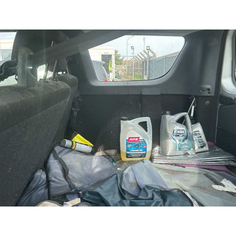 DACIA LOGAN MCV 1 PHASE 1 BREAK 1.5 DCI - 8V TURBO Photo n°17