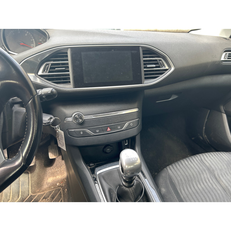 PEUGEOT 308 2 PHASE 1 1.6 BLUE HDI - 8V TURBO Photo n°16