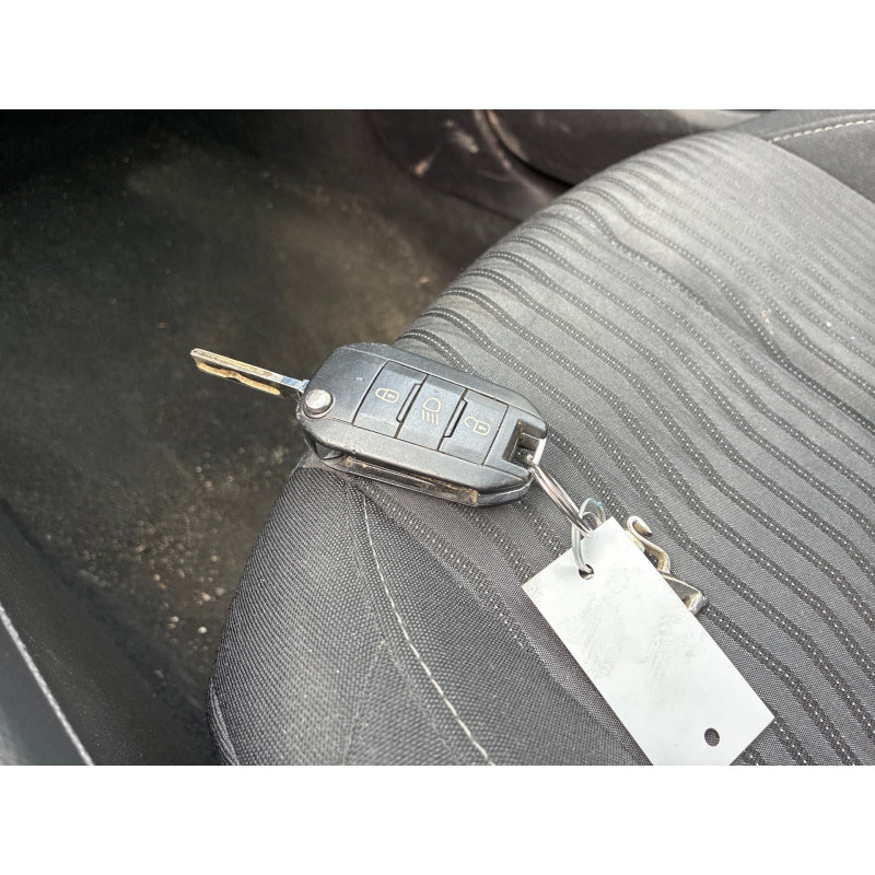 PEUGEOT 308 2 PHASE 1 1.6 BLUE HDI - 8V TURBO Photo n°24