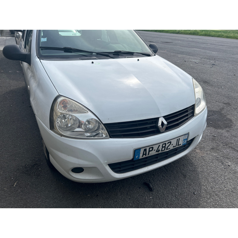 RENAULT CLIO 2 CAMPUS PHASE 2 1.2i - 8V Photo n°11