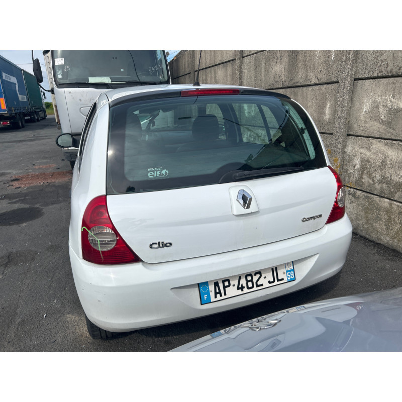 RENAULT CLIO 2 CAMPUS PHASE 2 1.2i - 8V Photo n°15