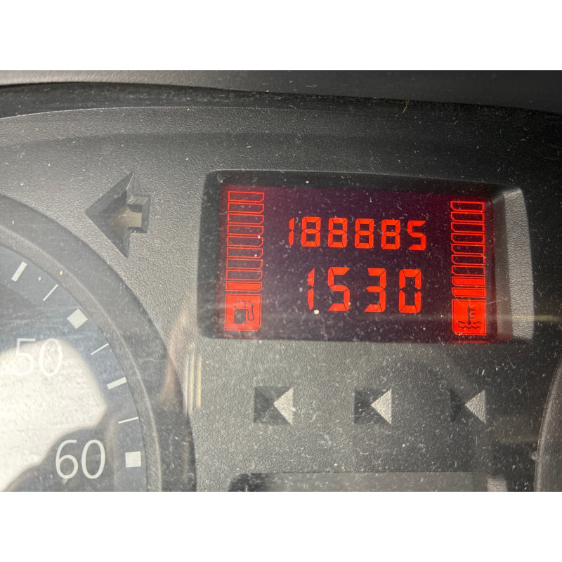 RENAULT CLIO 2 CAMPUS PHASE 2 1.2i - 8V Photo n°29
