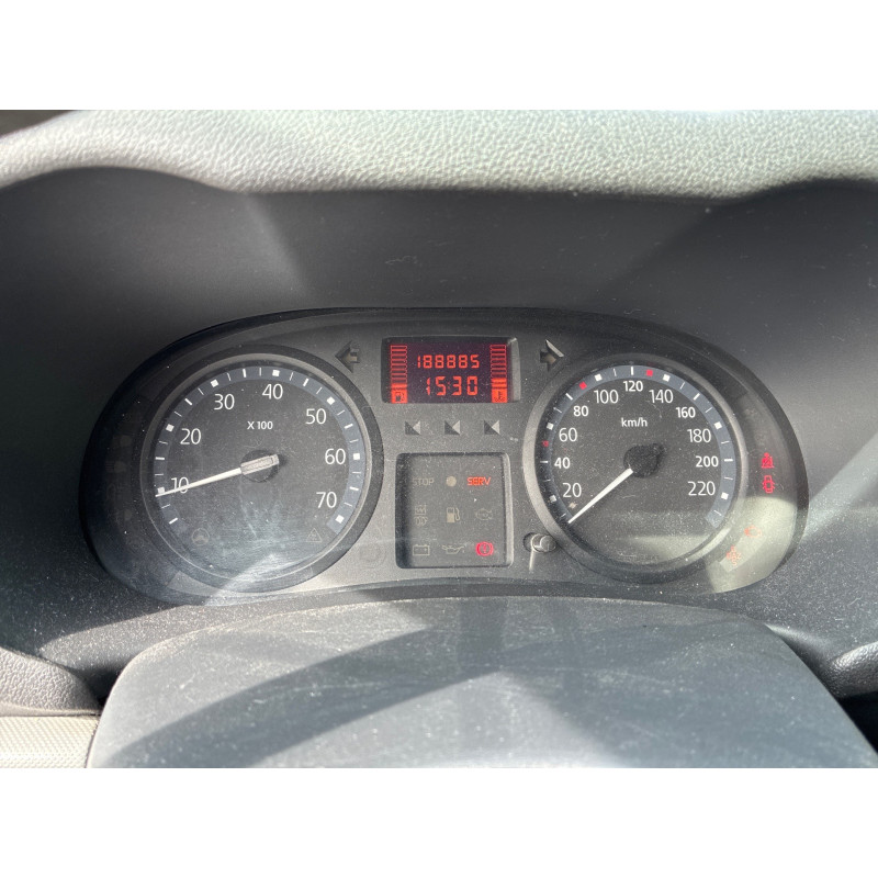RENAULT CLIO 2 CAMPUS PHASE 2 1.2i - 8V Photo n°30