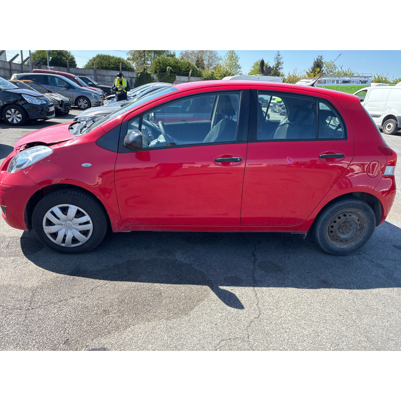 TOYOTA YARIS 2 PHASE 2 1.0 VVTI - 12V Photo n°8