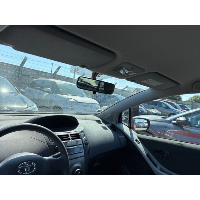 TOYOTA YARIS 2 PHASE 2 1.0 VVTI - 12V Photo n°12