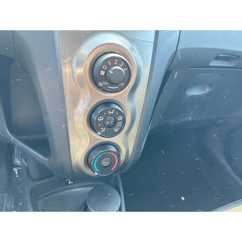 TOYOTA YARIS 2 PHASE 2 1.0 VVTI - 12V Photo n°16