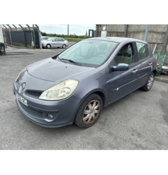 RENAULT CLIO 3 PHASE 1 1.5 DCI - 8V TURBO Photo n°1