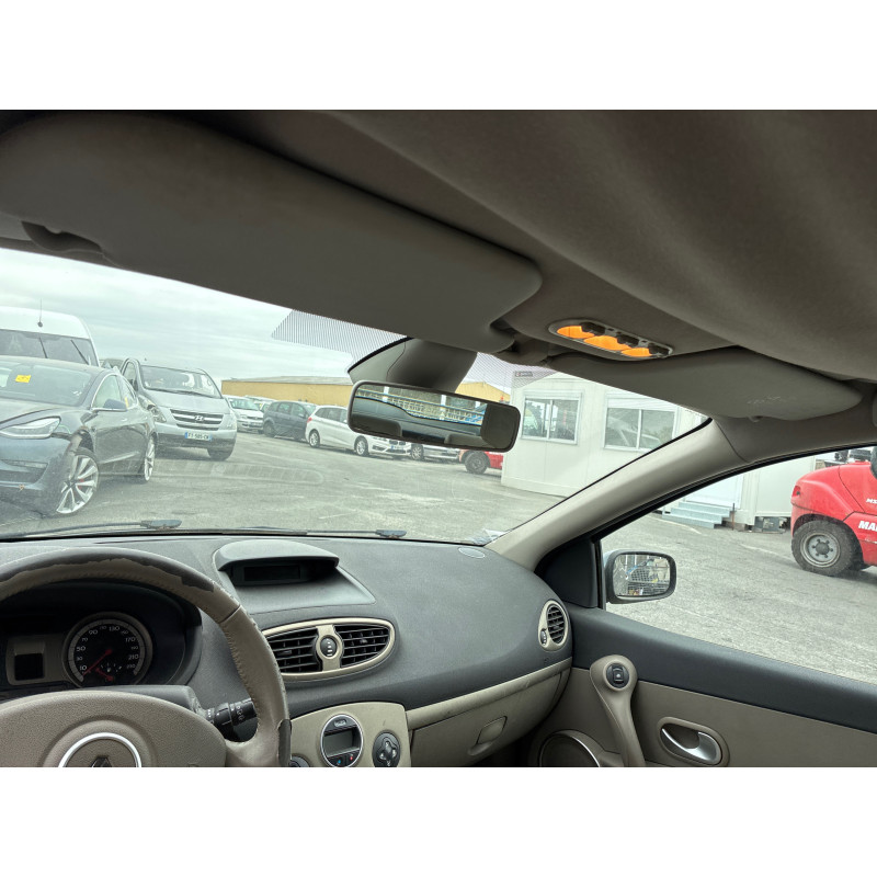RENAULT CLIO 3 PHASE 1 1.5 DCI - 8V TURBO Photo n°13
