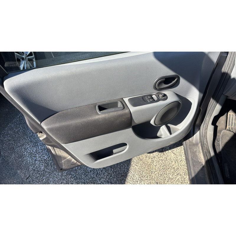 RENAULT GRAND MODUS PHASE 2 1.2i - 16V TURBO Photo n°20