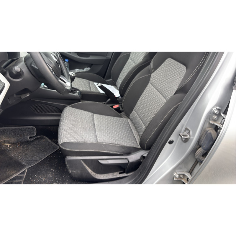 RENAULT CLIO 5 PHASE 1 1.5 BLUE DCI - 8V TURBO Photo n°19