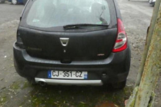 Leve vitre electrique avant droit DACIA SANDERO 1