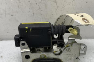 Serrure avant droit DACIA SANDERO 1