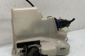 Serrure avant droit VOLKSWAGEN POLO 4