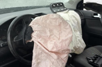 Serrure avant droit VOLKSWAGEN POLO 4