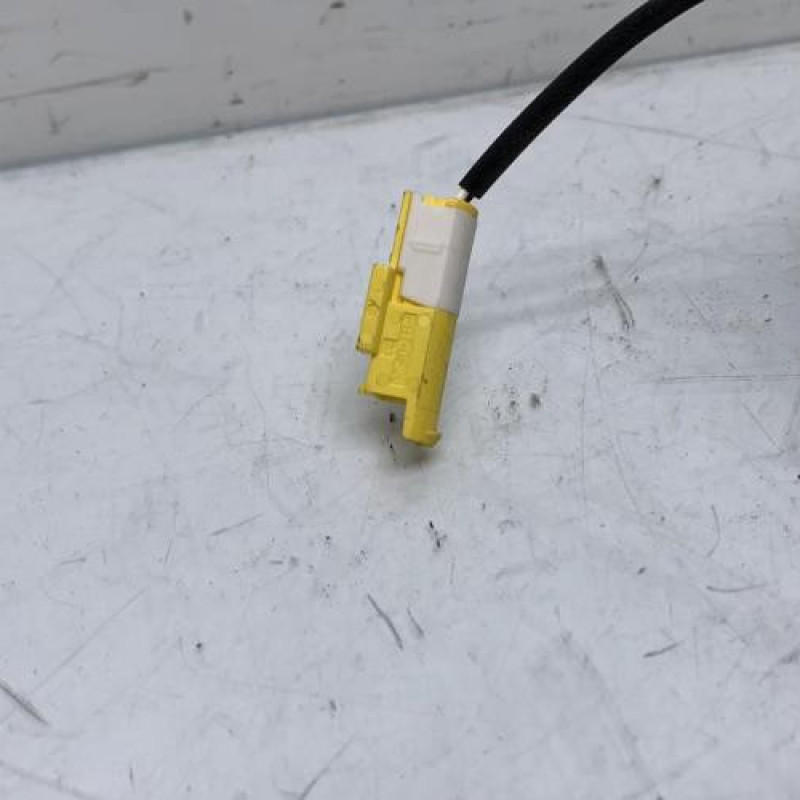 Pretensionneur de ceinture avant droit FIAT PANDA 2 Photo n°2