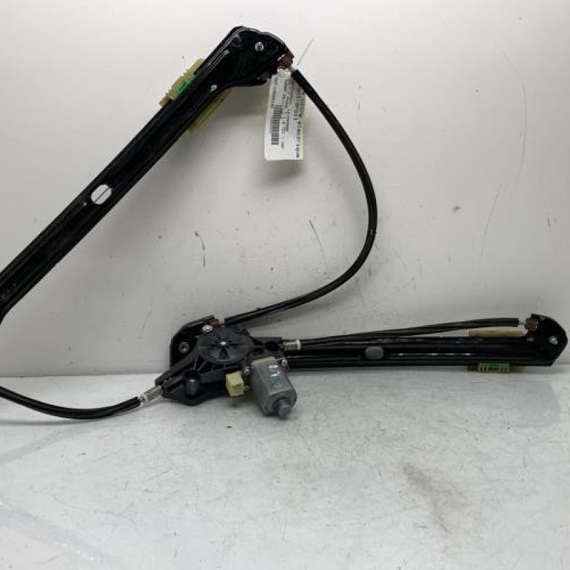 Leve vitre electrique avant droit VOLKSWAGEN GOLF 7 Photo n°1