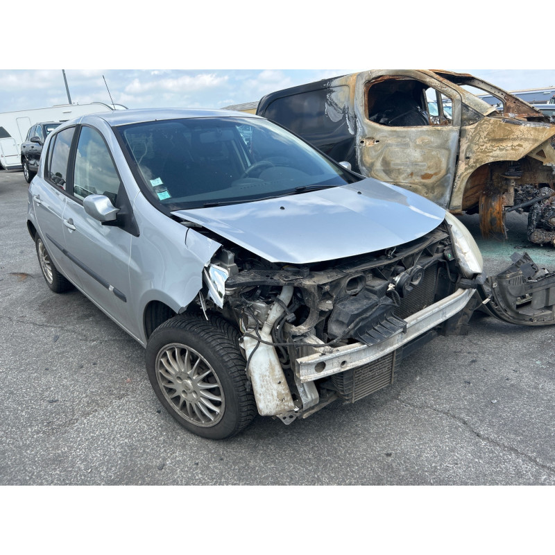 Porte arriere droit RENAULT CLIO 3 Photo n°7
