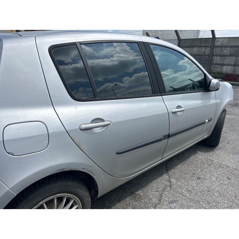 Porte arriere droit RENAULT CLIO 3 Photo n°9