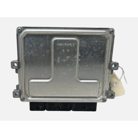 Calculateur moteur RENAULT CLIO 4