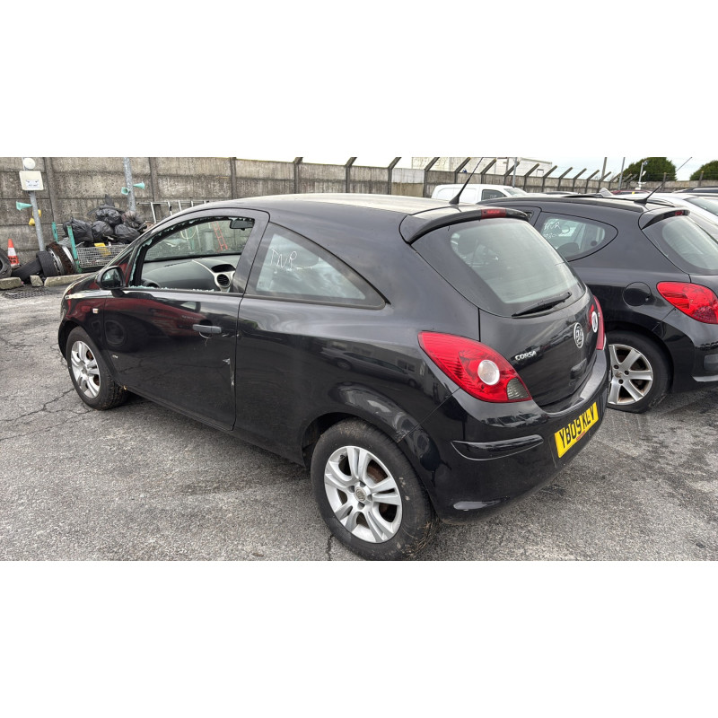 Pare choc arriere OPEL CORSA D Photo n°10