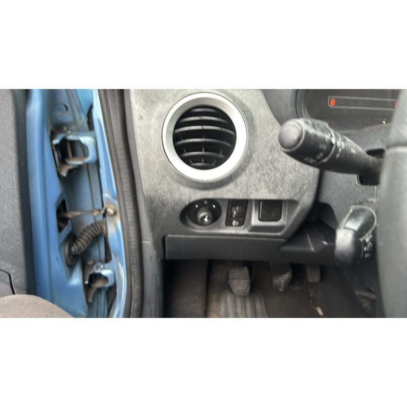 Anti brouillard droit (feux) CITROEN C3 1 Photo n°17