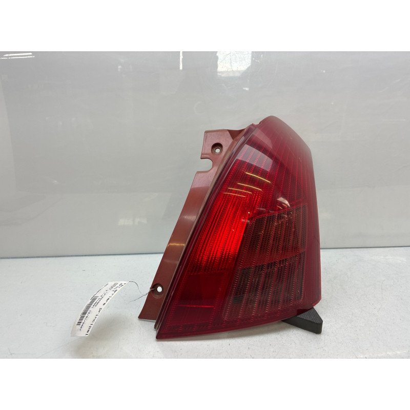 Feu arriere principal droit (feux) SUZUKI SWIFT 3 Photo n°4