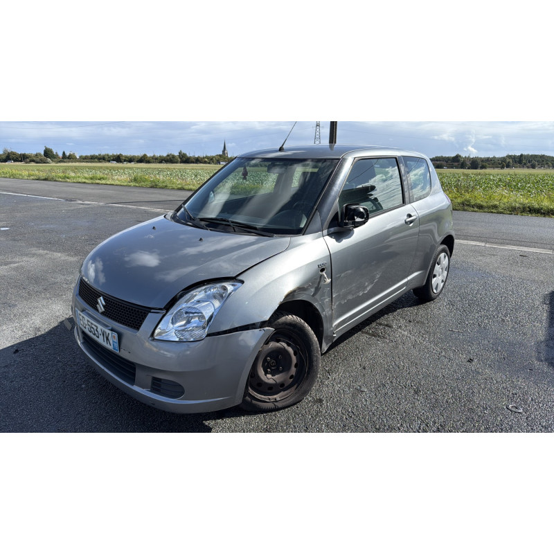 Feu arriere principal gauche (feux) SUZUKI SWIFT 3 Photo n°8