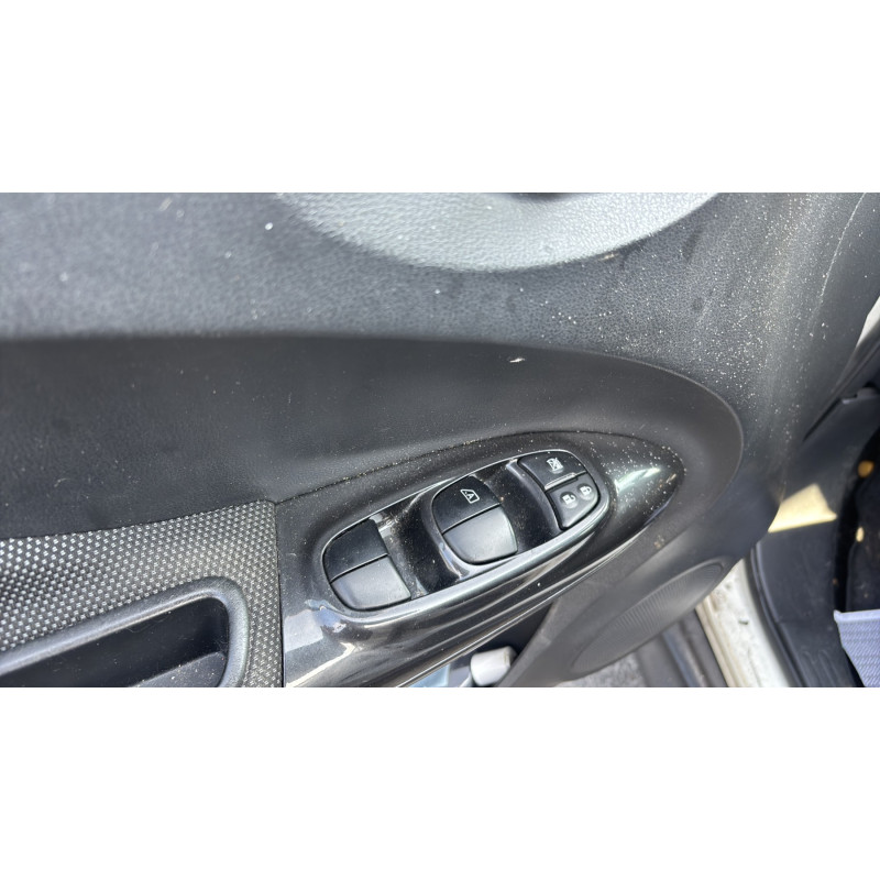 Porte avant droit NISSAN JUKE 1 Photo n°16