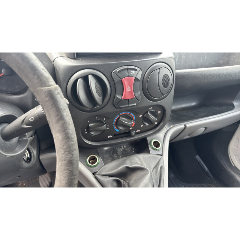 Face avant FIAT DOBLO 1 Photo n°18