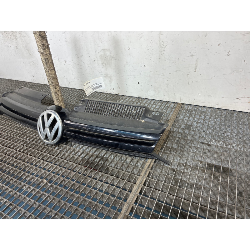 Calandre VOLKSWAGEN GOLF 6 Photo n°1