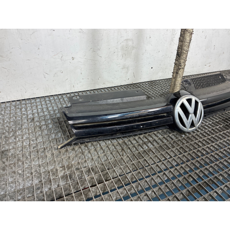 Calandre VOLKSWAGEN GOLF 6 Photo n°3