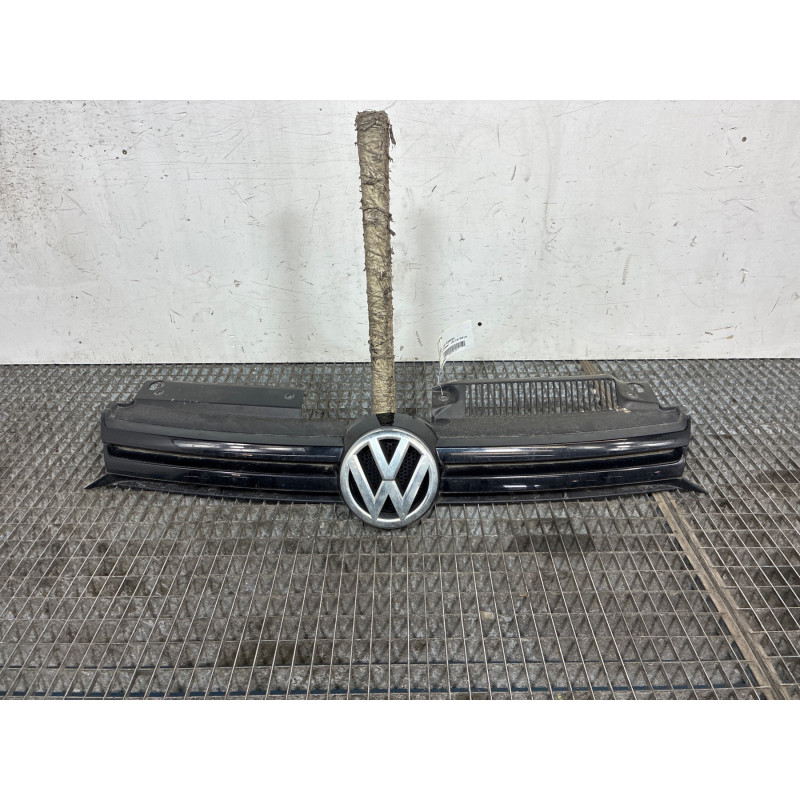Calandre VOLKSWAGEN GOLF 6 Photo n°4