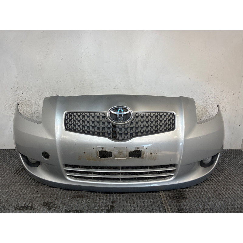Pare choc avant TOYOTA YARIS 2 Photo n°3