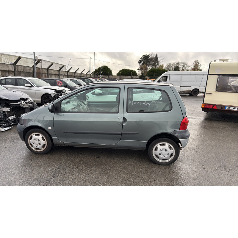 Malle/Hayon arriere RENAULT TWINGO 1 Photo n°11