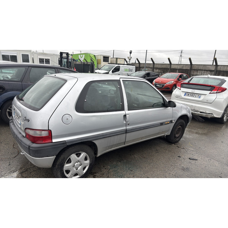 Feu arriere principal droit (feux) CITROEN SAXO Photo n°11