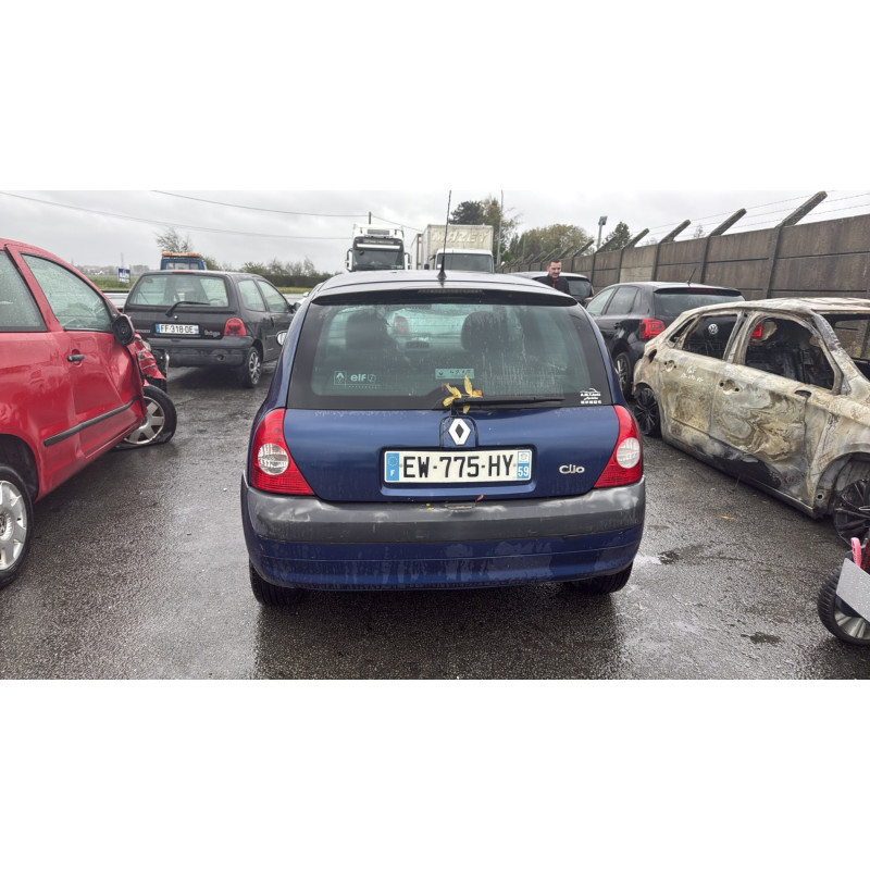 Aile avant gauche RENAULT CLIO 2 Photo n°12