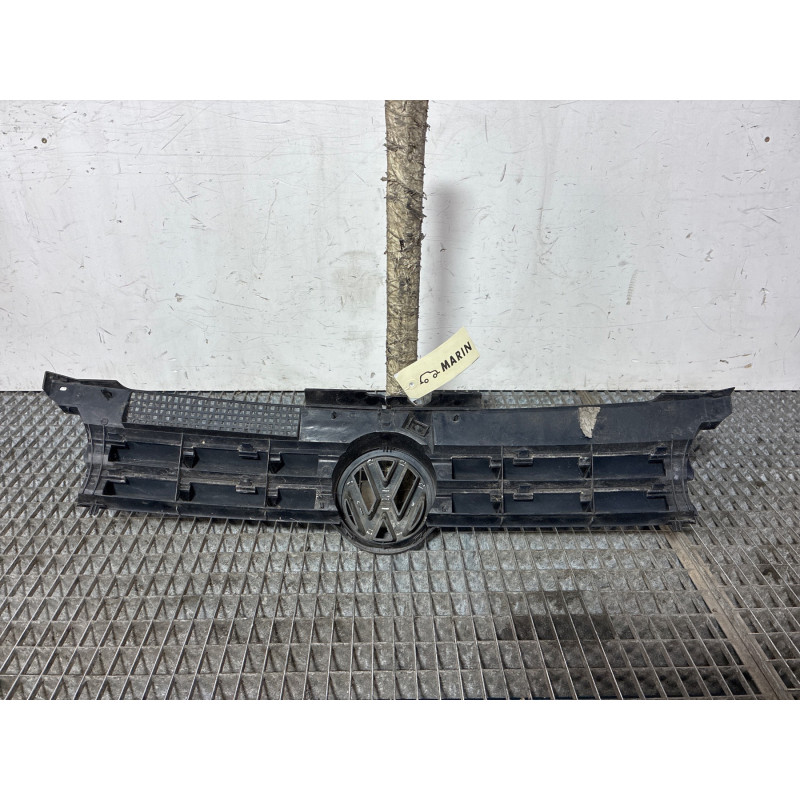Calandre VOLKSWAGEN GOLF 4 Photo n°1
