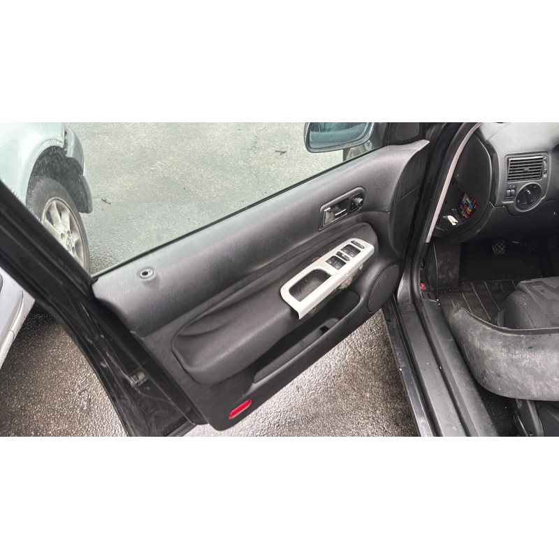 Calandre VOLKSWAGEN GOLF 4 Photo n°13