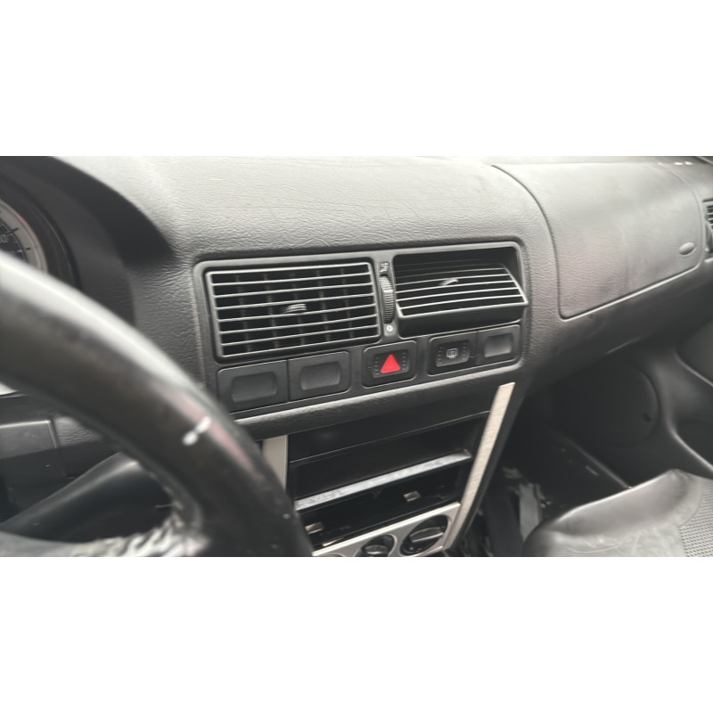 Calandre VOLKSWAGEN GOLF 4 Photo n°20