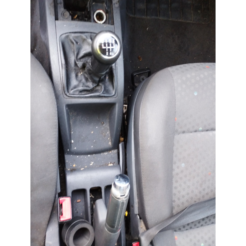 Capot VOLKSWAGEN POLO 4 Photo n°19