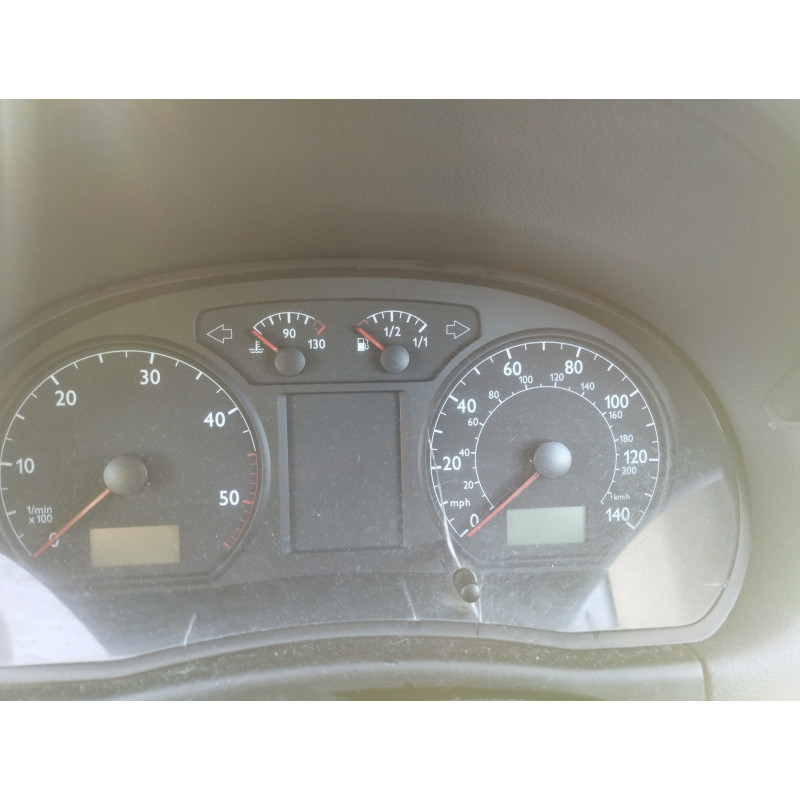 Capot VOLKSWAGEN POLO 4 Photo n°20