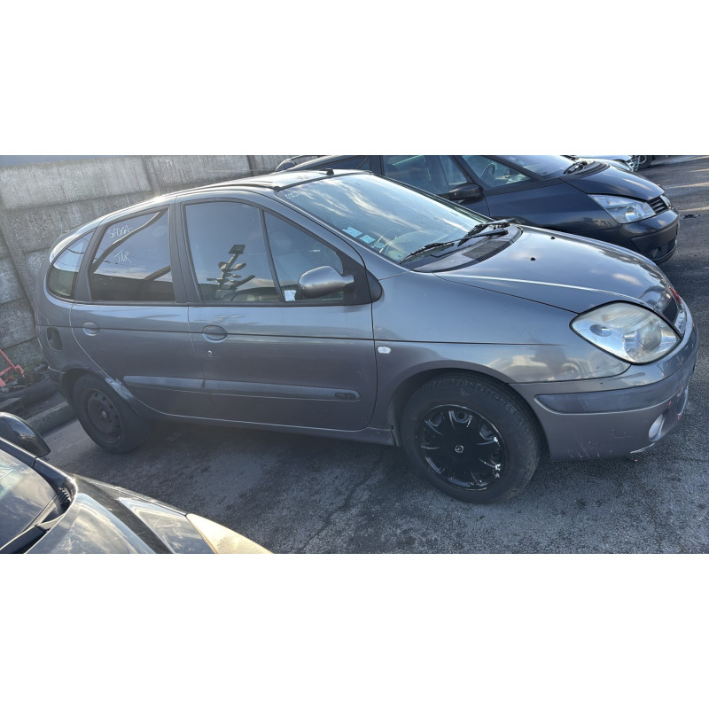 Anti brouillard droit (feux) RENAULT SCENIC 1 Photo n°9