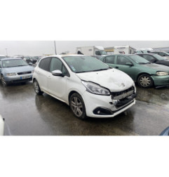 Feu arriere stop central PEUGEOT 208 1
