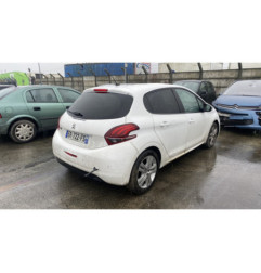 Feu arriere stop central PEUGEOT 208 1
