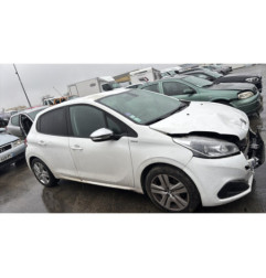 Feu arriere stop central PEUGEOT 208 1