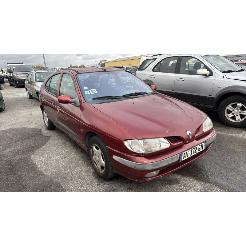 Anti brouillard gauche (feux) RENAULT MEGANE 1 Photo n°5