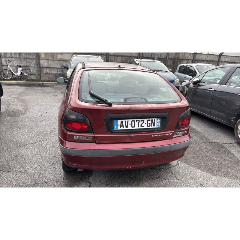 Anti brouillard gauche (feux) RENAULT MEGANE 1 Photo n°8