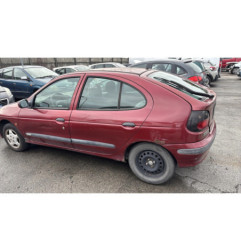 Anti brouillard gauche (feux) RENAULT MEGANE 1