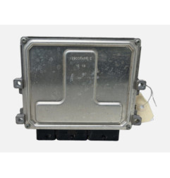 Calculateur moteur RENAULT CLIO 4